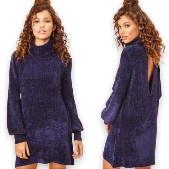 Free People New Moon Chenile Tunic Sweater in Navy Blue Open Back Size XS - Picture 1 of 10
